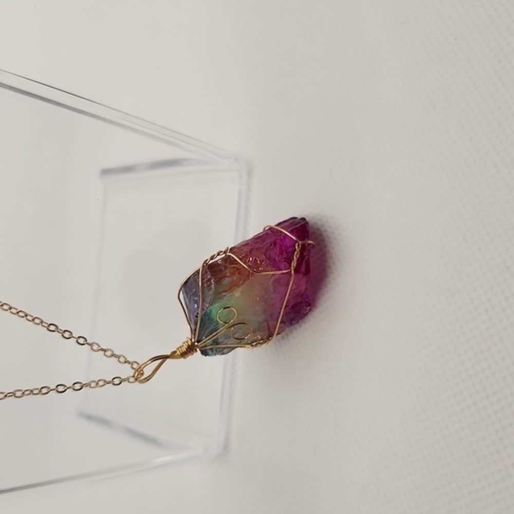 18k Gold‎ Plated Irregular Natural Stone Rainbow Quartz Chakra Pendant Necklace
